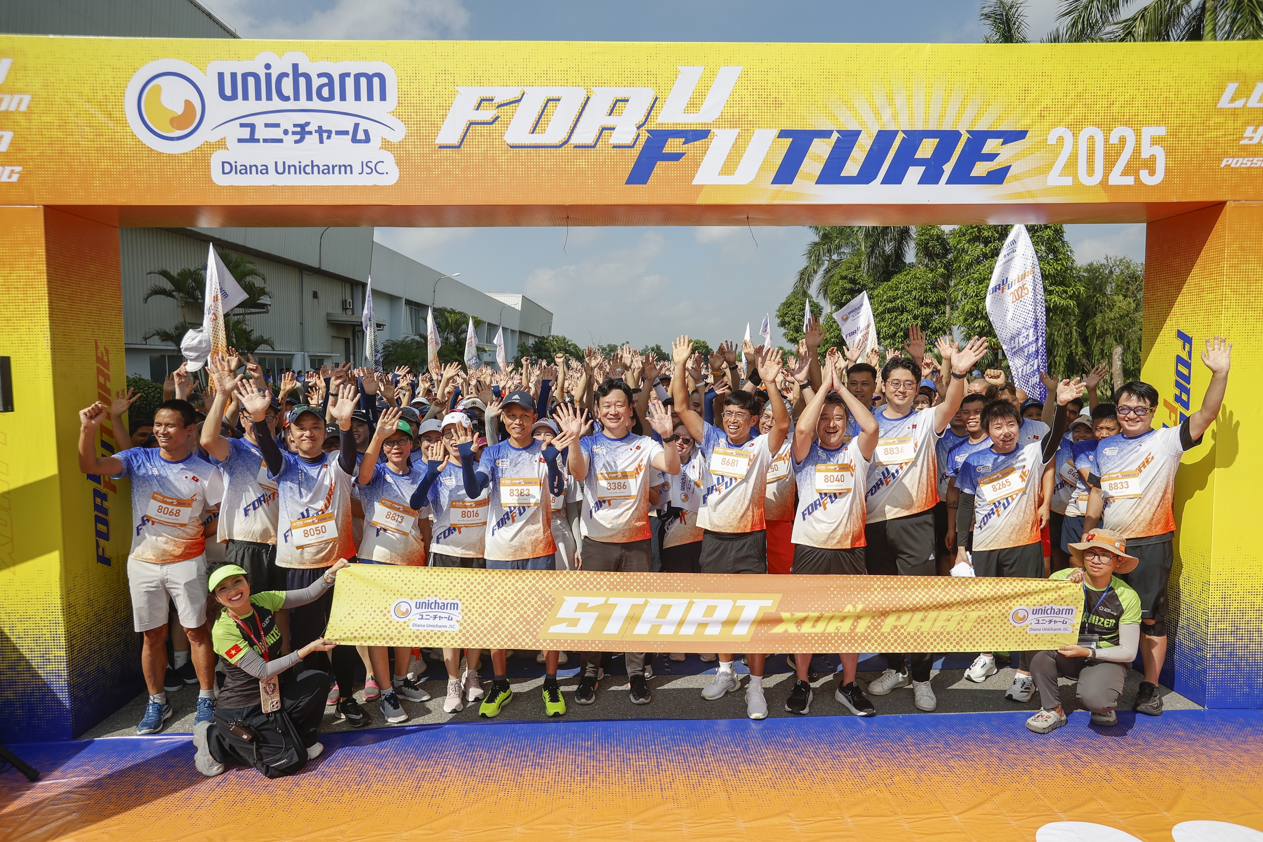 1.300 người chạy bộ gây quỹ cho phụ nữ và trẻ em khó khăn tại Bắc Ninh